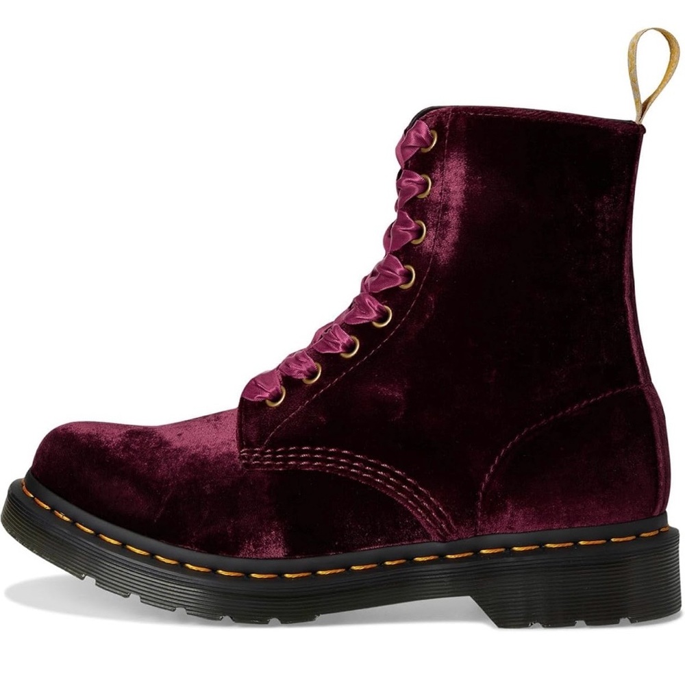 Dr. Martens Vegan 1460 Velvet Lace Up Boot size 8 - Picture 2 of 8